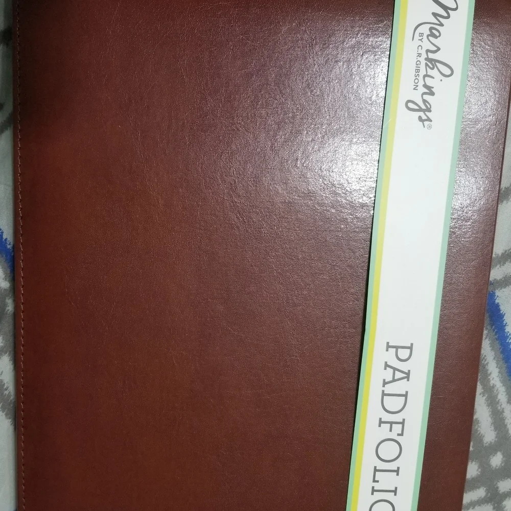 - New Brown Markings Padfolio with pad and pen